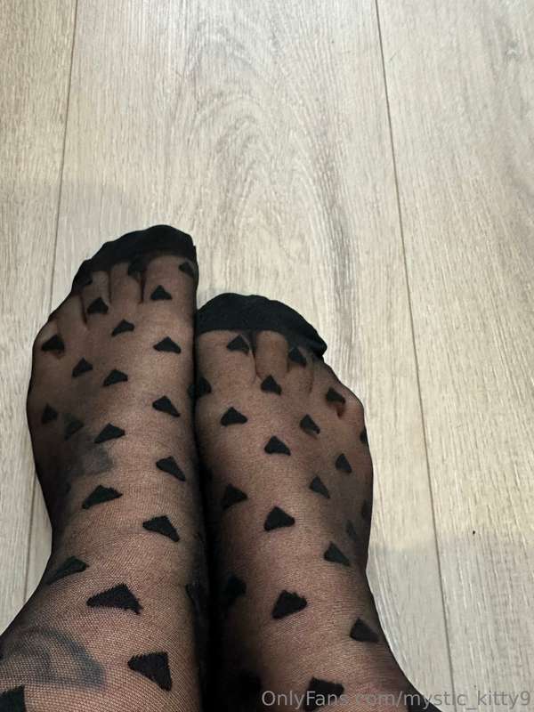 Hab diese süßen Socken zugeschickt bekommen , wie findest du..