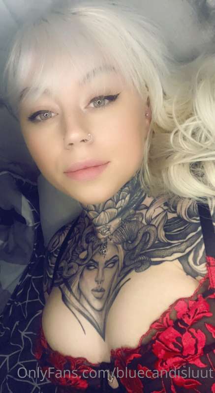 Hey darlings. New year new content 😈
@platniumcandy
