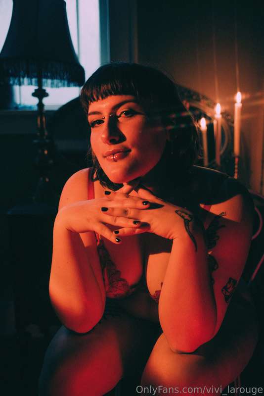 vivi_larouge