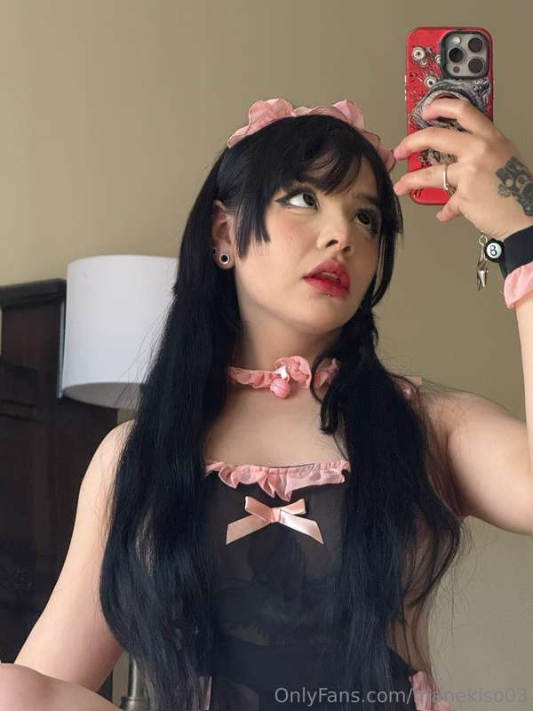 How fast would you take this off me? 😈