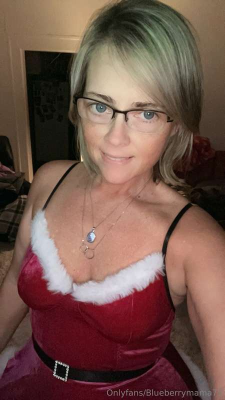Christmas is cumming 🎄 HoHoHo 🎁