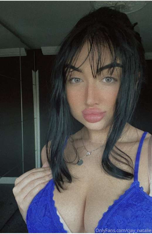I'm horny daddy tip me $10 to see my gap ing virgin 19 year ..