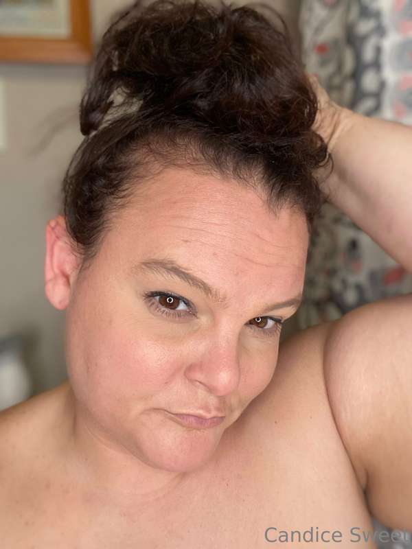 Who wants to buy me some sexy lingerie and some dildos so I ..