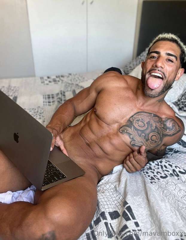 AdHello, gorgeous 😍 this is my hot friend @marchioamorocho 🥵..