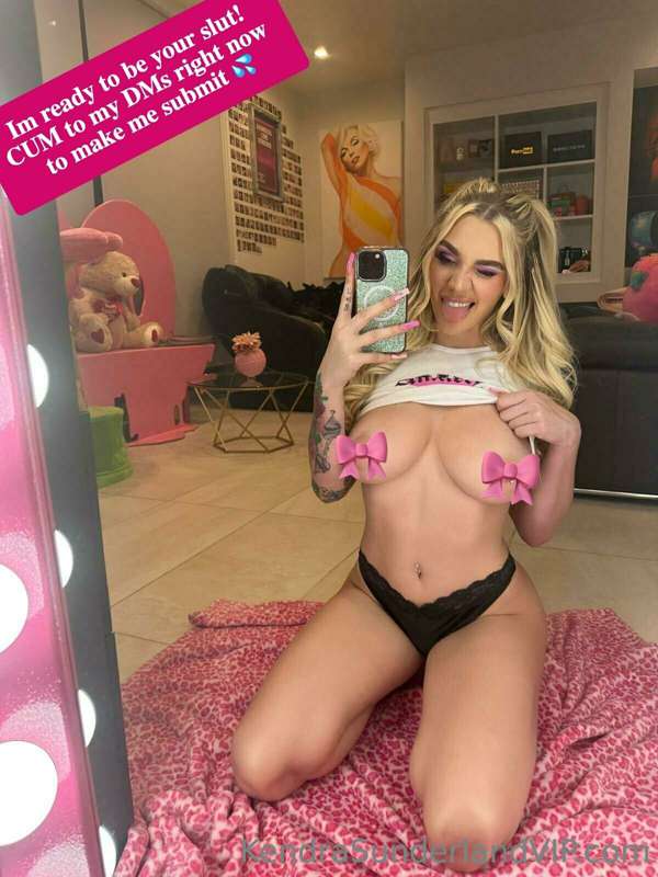 Photo 237 of Kendra Sunderland on Tocromo