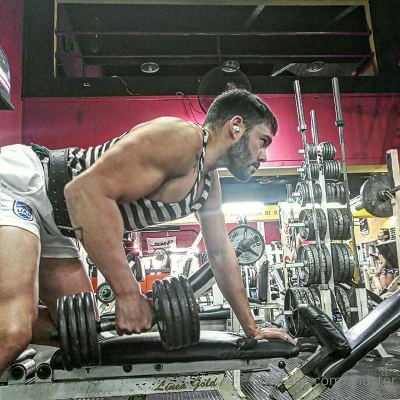 I love to train and also that position, it's my favorite 😈