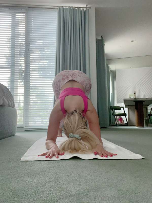 ashleyfires image #4