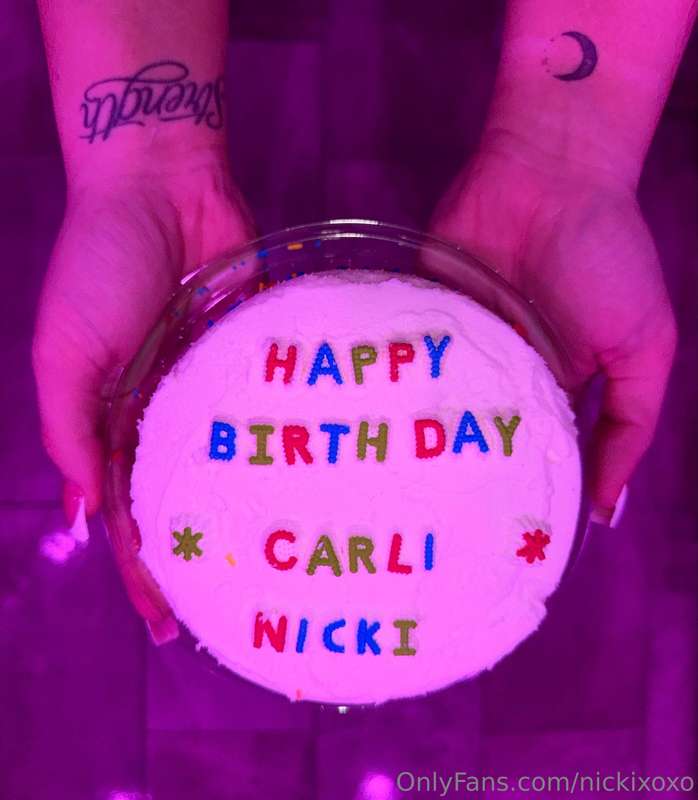 nickixoxo