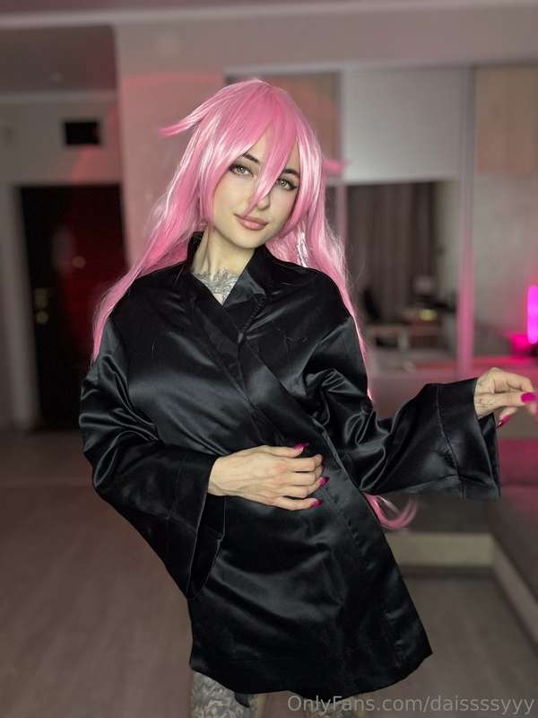 Is it better in this robe or without?