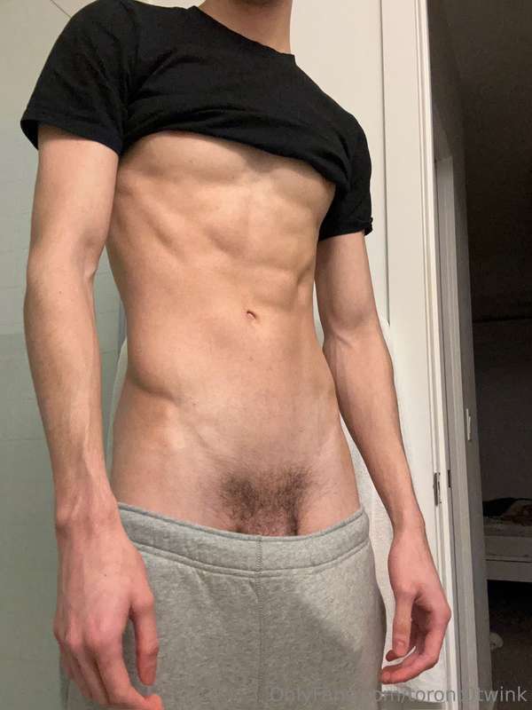 check ur DMS if u wanna see the sweatpants come off