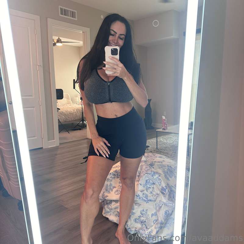 Foto 214 de Ava Addams en Tocromo