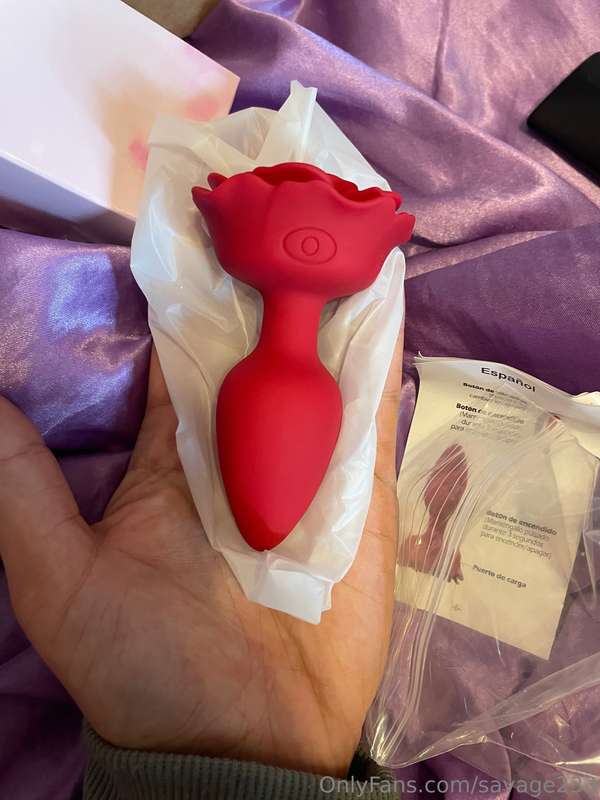 Got some news toys, more coming soon 😚 but anal play soon, a..