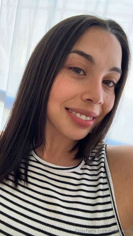 Do you like my smile? 😘