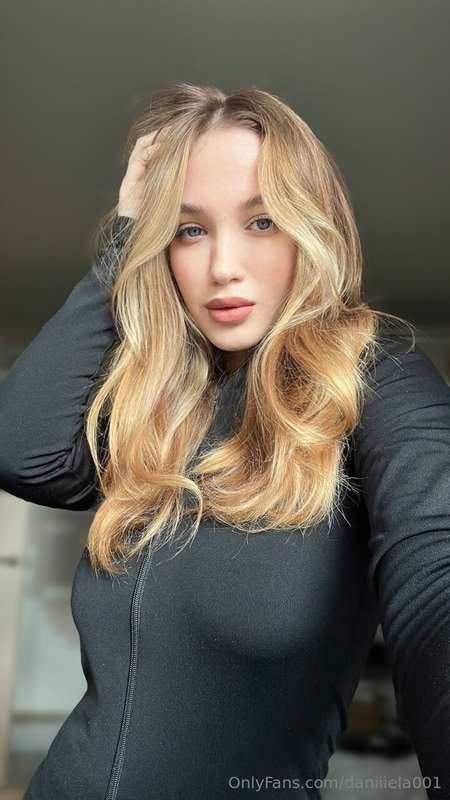 Hey💕 I'm super excited to welcome you to my page! I'm a swee..
