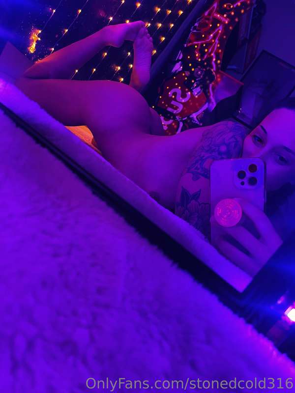 Horny little Sunday ✨ I wanna cum over and over again 🥺