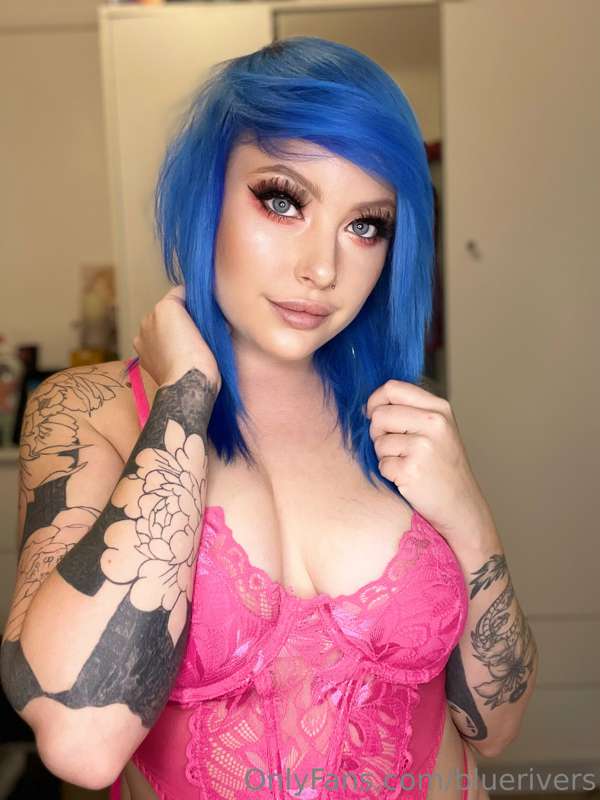 Tattoo tour? 😘