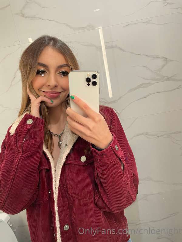 chloenight image #7