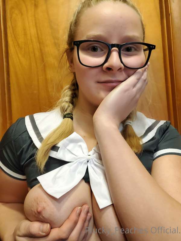 pluckypeaches image #3