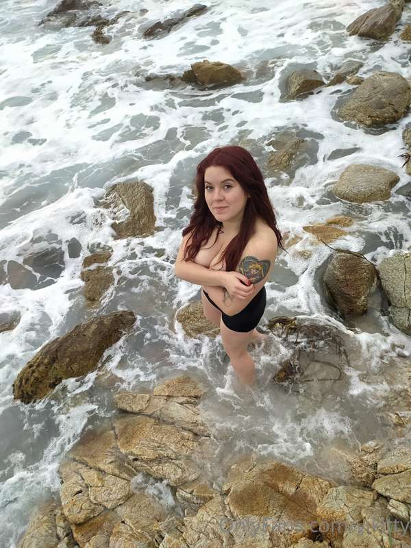vikitty image #4