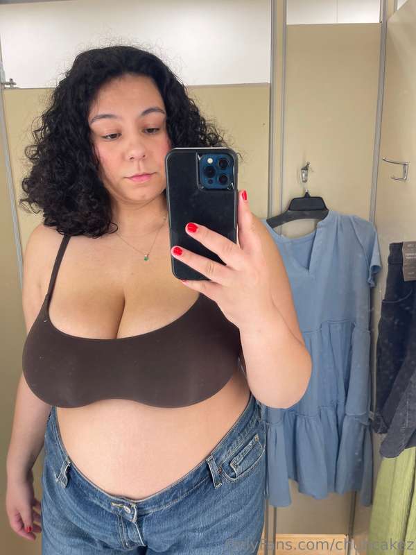 chubcakez image #0