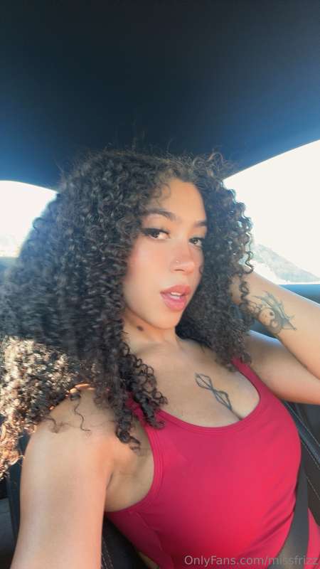 guess I gotta drive coz you can't keep your eyes on the road..