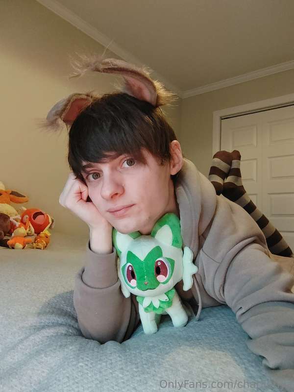 Little album ~ :3 

Just got a pedicure~ also first time I h..