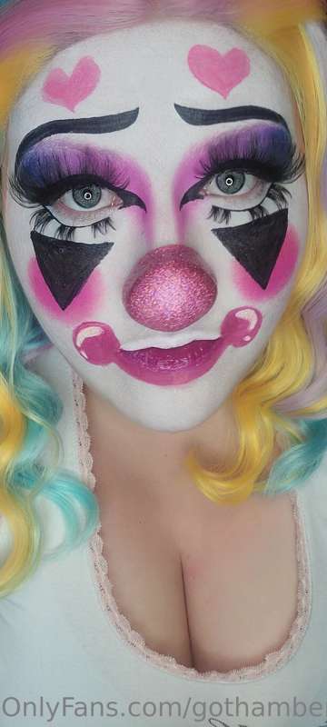 When I have a bad day, I clown 🤡