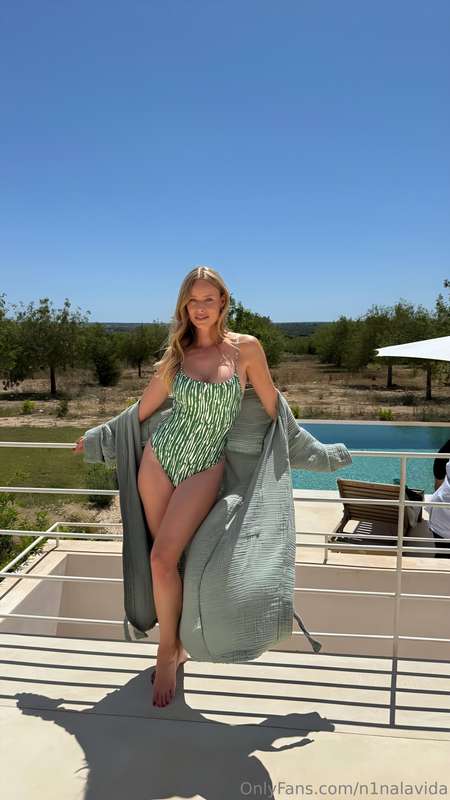 This summer is hot but the content on my VIP page is even ho..