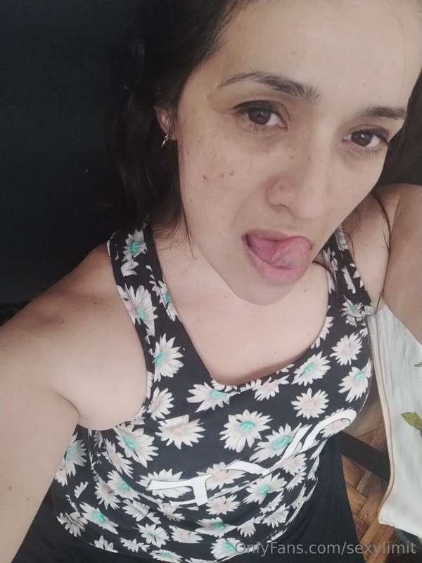 For going out for a walk in my neighborhood..🥰😊