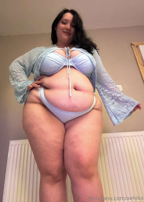 I love being a tease... but I love something else more! Ask ..