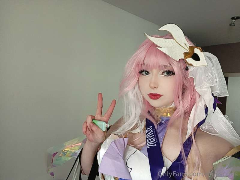 MY BAD GUYS comicon completely wiped me out, new content com..