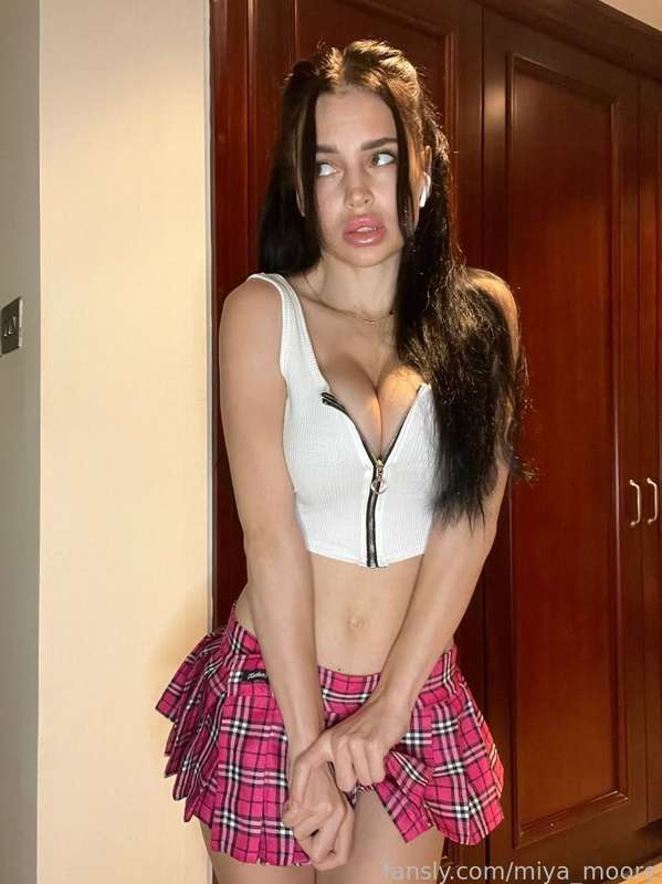 miya_moore image #2