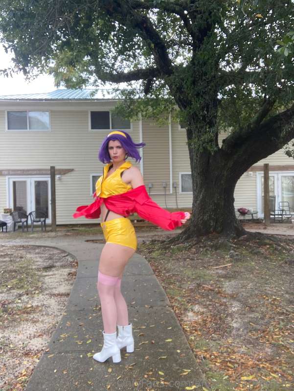 Faye Valentine try on 