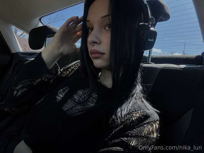 nika_lun