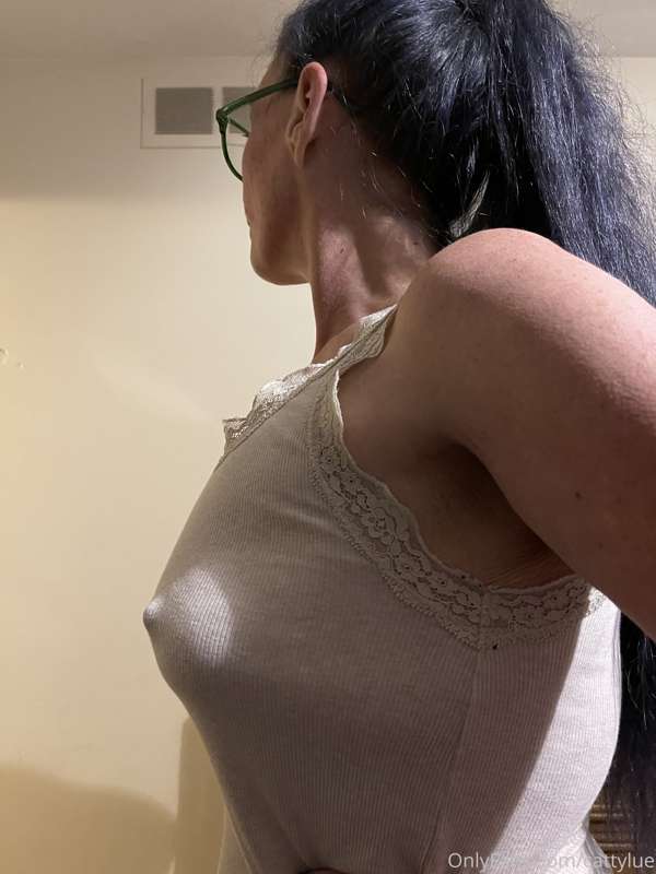 If it’s so hot out why are my nipples so hard? 🥶