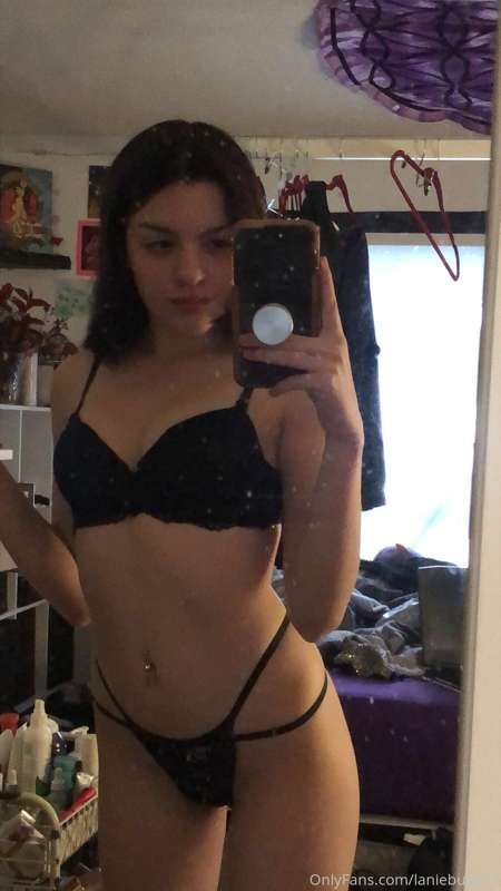 happy woman’s day here’s me half naked :)