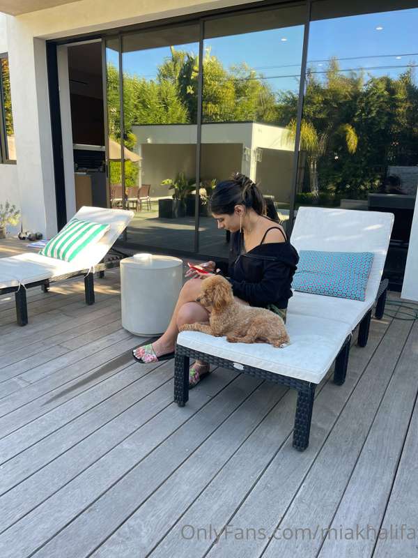 Foto 531 de Mia Khalifa en Tocromo