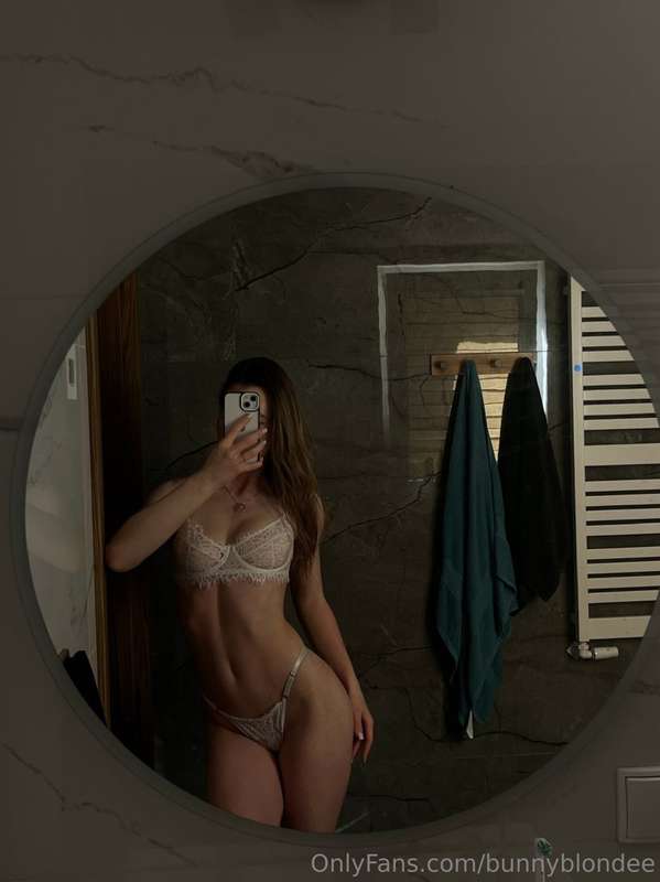 🔥 STOP SCROLLING 🔥 @sweet_crumb 🖤😈SHE IS YOUR PASSIONATE LOV..