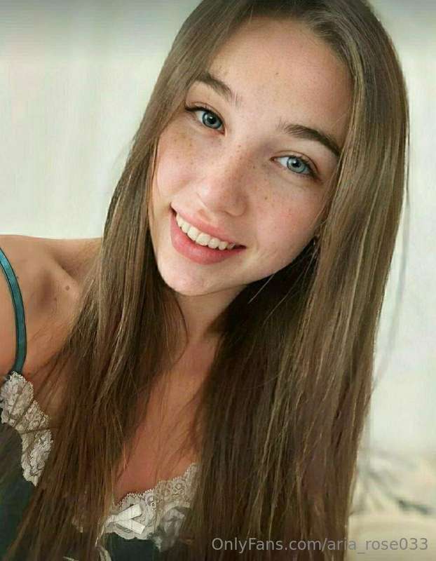@aminashy she wants to cum with you ! you'll enjoy her juicy..