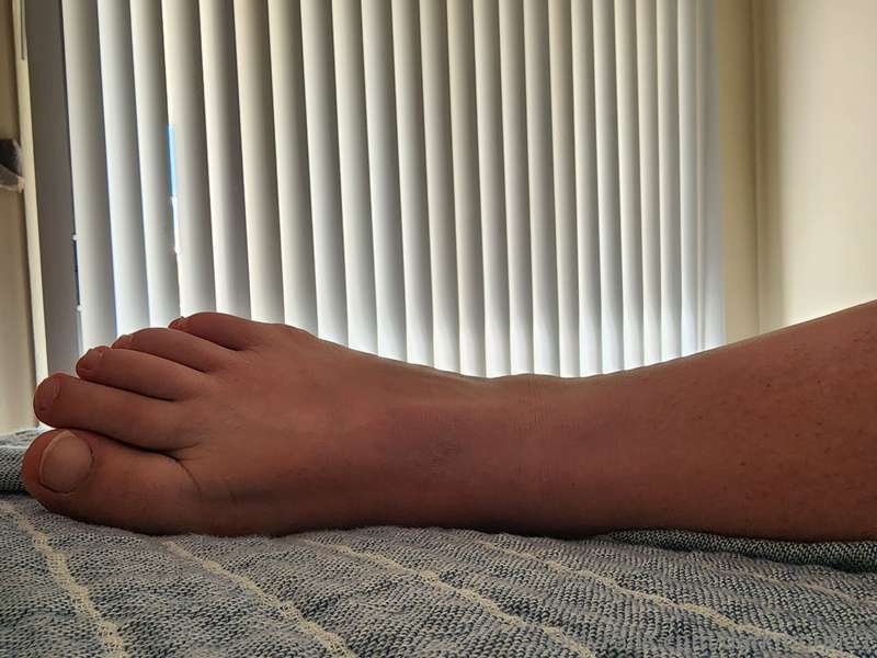 Good morning. Gosh just look at the foot 🥵.