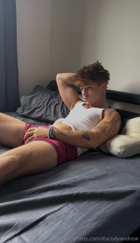 Leave a little tip for your daddy so we can have some fun in..