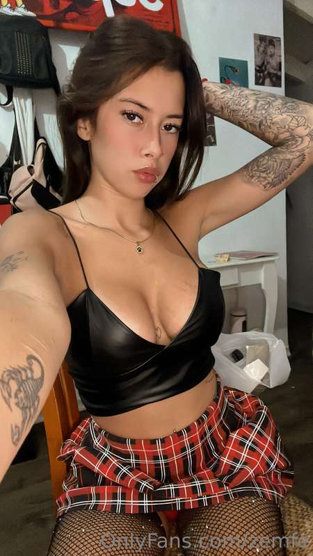 😈💙