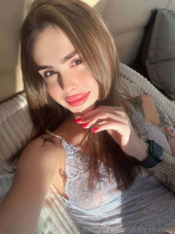 Hello! 💖 I’m working towards a little dream of mine – a new ..