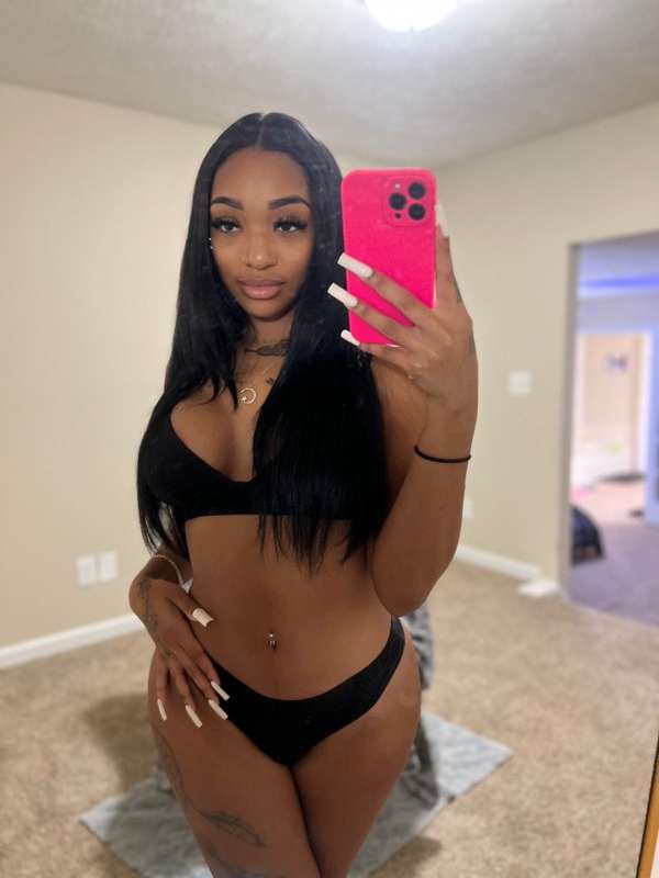 I’m almost done Uploading all of my content to my vip page @..