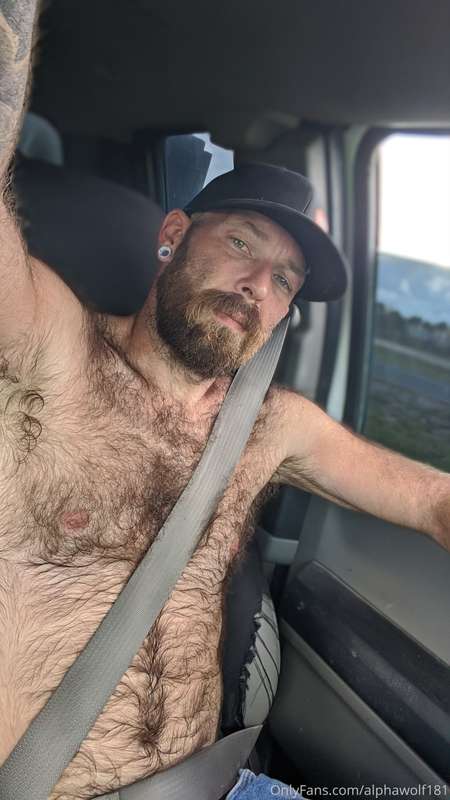 Sweating my ass off today! 🐺