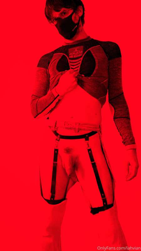 Deep-red hue edition. Kinda sci-fi