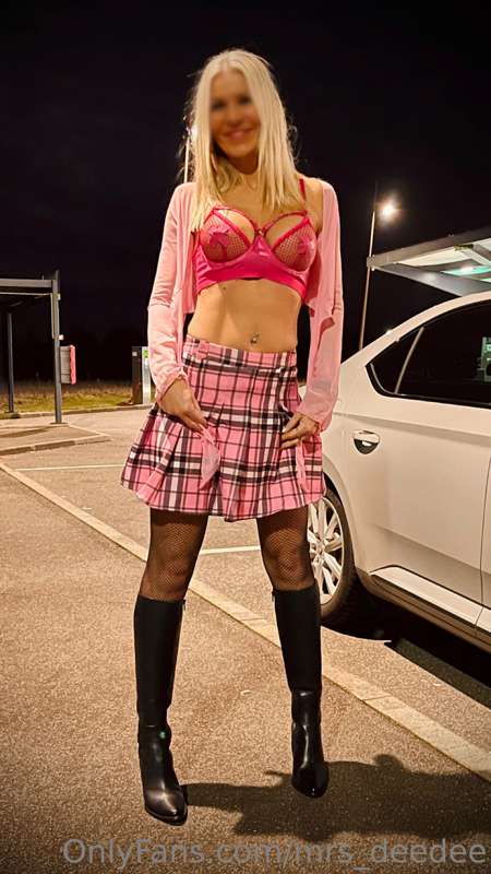 🔥 Had a very hot date with a very y*ung guy last night but h..