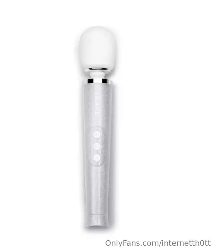 anyone feeling generous to buy me a new vibrator? Mine just ..