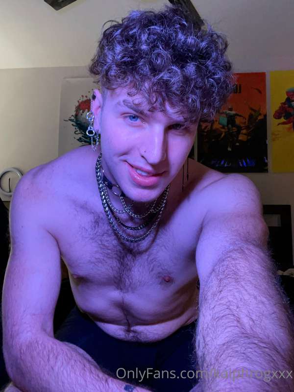 the chains stay on while i’m fucking you