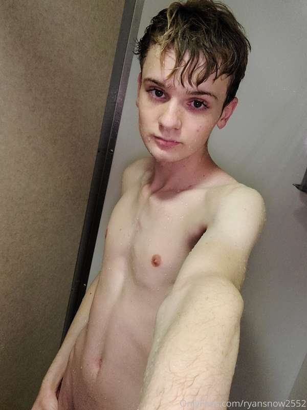 Let's play in the shower together!
